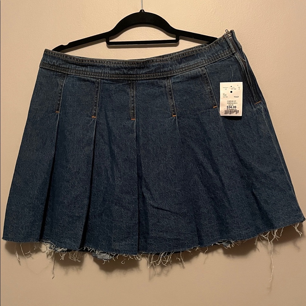 Low Rise Pleated Denim Blue Mini Skirt
